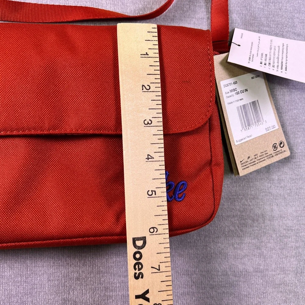 Nike Heritage Crossbody Bag Adjustable Strap Messenger Bag Unisex MISC Red Nylon